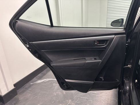 Used 2014 Toyota Corolla L FWD image 14