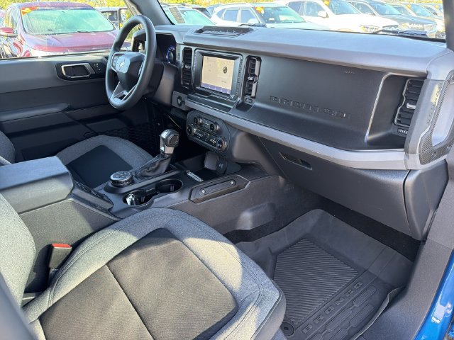 Used 2022 Ford Bronco 4-Door w/ Sasquatch Package AWD/4WD image 15