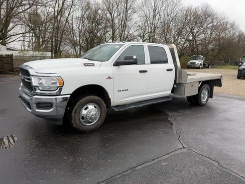 Used 2022 RAM 3500 Tradesman w/ Chrome Appearance Group image 8