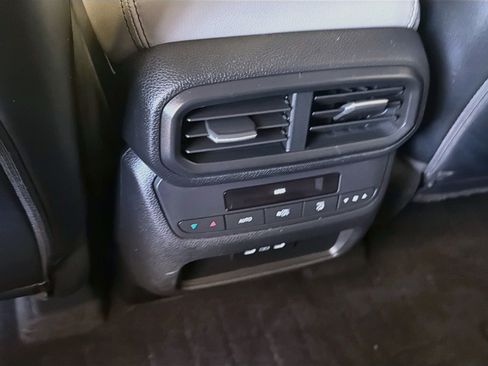 Used 2024 Honda Pilot EX-L image 22