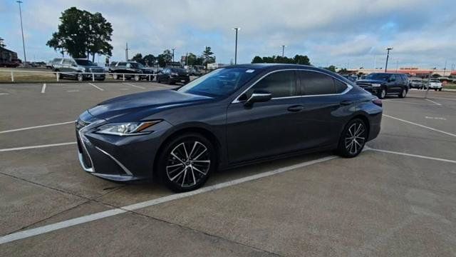 Used 2022 Lexus ES 350 w/ Premium Package FWD image 4
