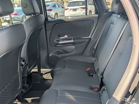 Certified 2025 Mercedes-Benz GLA 250 GLA 250 image 28