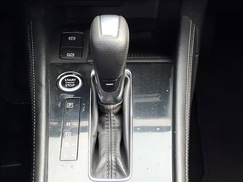 Used 2021 Nissan Kicks SV image 21