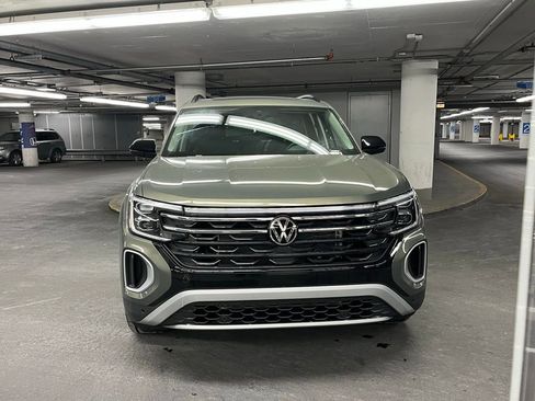 New 2026 Volkswagen Atlas Peak Edition image 34