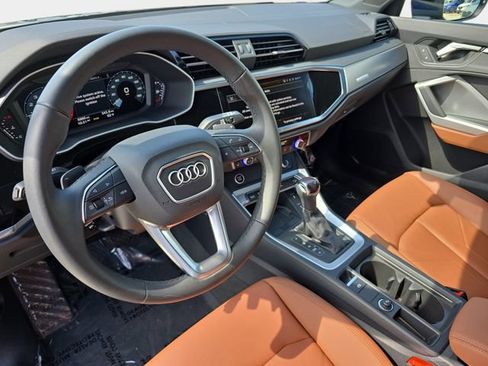 Certified 2025 Audi Q3 2.0T Premium w/ Convenience Package AWD/4WD image 20