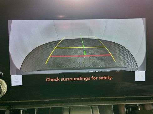 Used 2025 Toyota RAV4 XLE FWD image 22