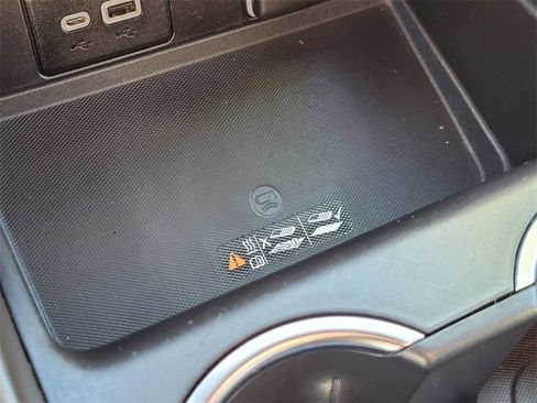 Used 2021 Chevrolet Tahoe Z71 w/ Z71 Off-Road Package image 16