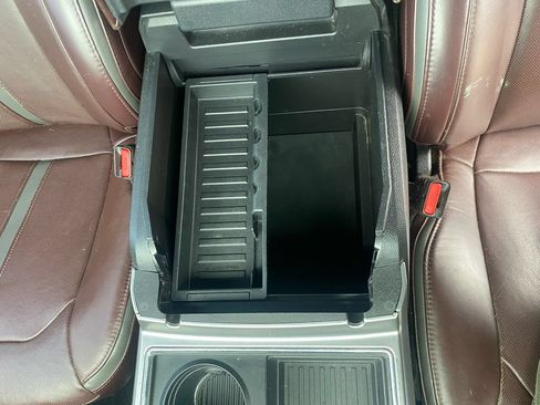Used 2017 Ford F250 Platinum w/ Platinum Ultimate Package AWD/4WD image 23