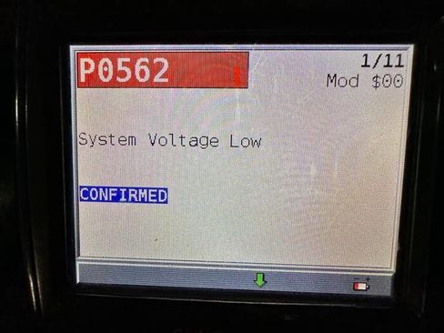 Used 2011 Chrysler 200 S FWD image 36