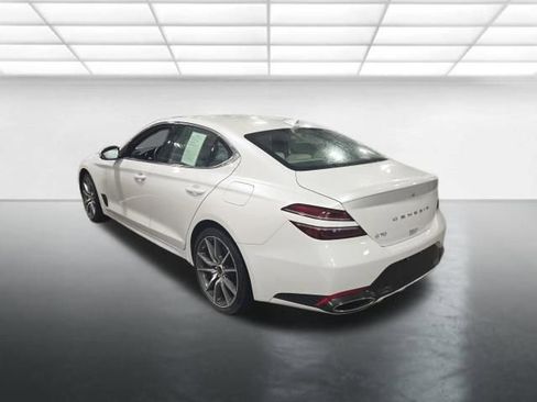 Used 2025 Genesis G70 2.5T image 6