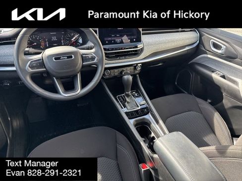 Used 2024 Jeep Compass Sport image 15