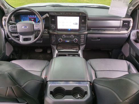 Used 2024 Ford F250 Lariat w/ Lariat Ultimate Package AWD/4WD image 13