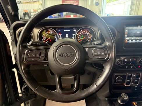 Used 2020 Jeep Wrangler Unlimited Sport S AWD/4WD image 18