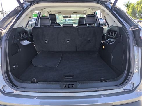 Used 2024 Ford Edge Titanium image 31