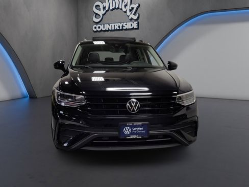 Certified 2022 Volkswagen Tiguan SE image 2