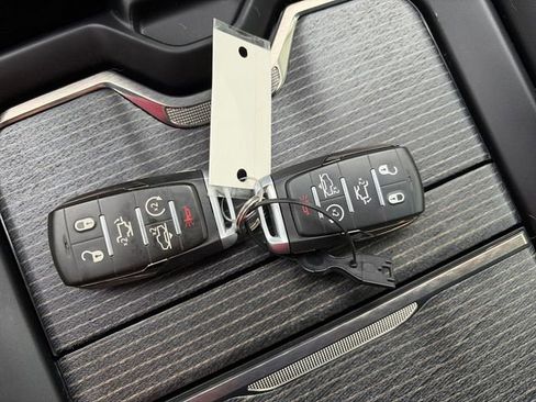 Used 2019 RAM 1500 Limited image 50