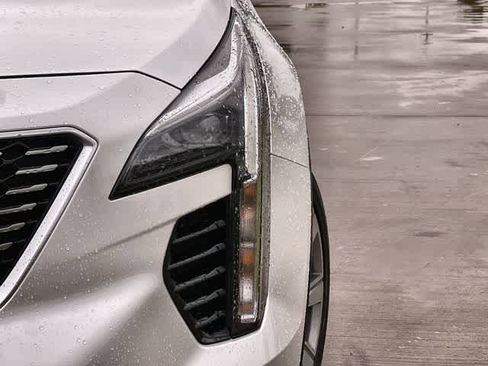 Used 2022 Cadillac XT4 Premium Luxury w/ Enhanced Visibility Package FWD image 24
