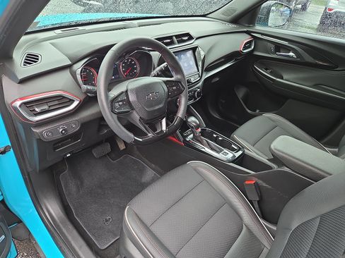 Used 2021 Chevrolet TrailBlazer RS w/ Technology Package AWD/4WD image 15