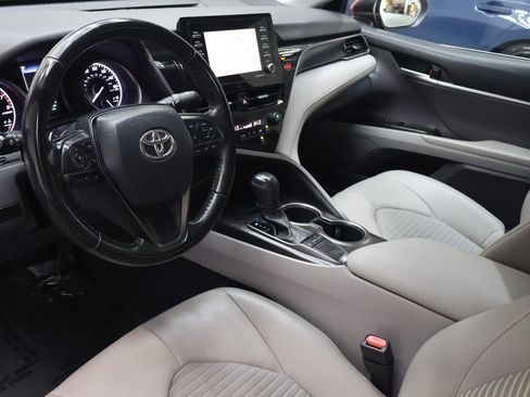 Used 2024 Toyota Camry SE FWD image 18