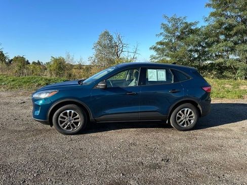 Used 2020 Ford Escape S image 3