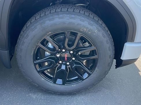 New 2026 GMC Sierra 1500 Elevation w/ Elevation Premium Package image 9