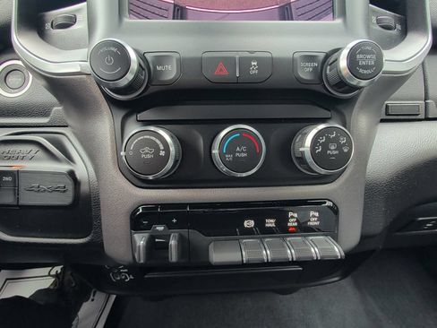 Used 2023 RAM 2500 Big Horn w/ Level 1 Equipment Group AWD/4WD image 23