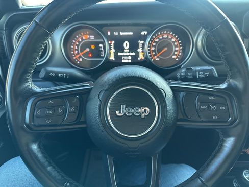 Used 2021 Jeep Wrangler Unlimited Sport image 19