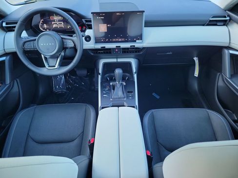 New 2026 MAZDA CX-5 Preferred AWD/4WD image 13
