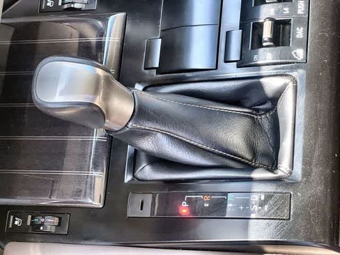 Used 2021 Lexus GX 460 Premium image 16