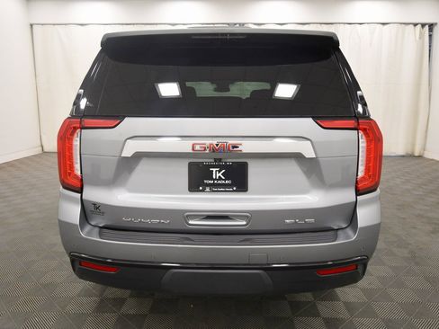 Used 2024 GMC Yukon SLE image 6