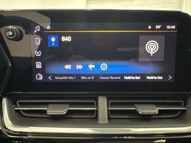 New 2026 Chevrolet Trax ACTIV w/ Sunroof Package FWD image 15