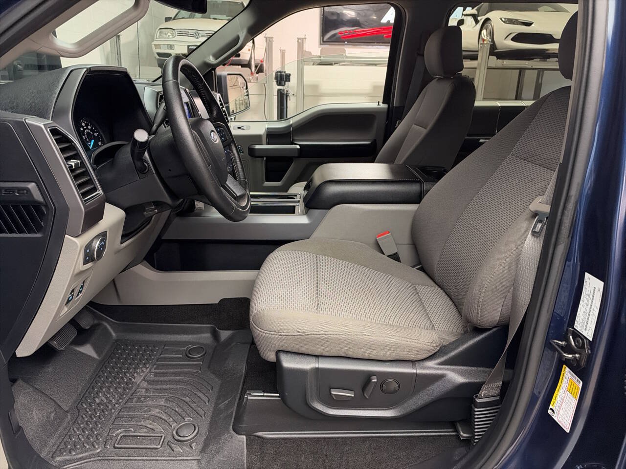 Used 2020 Ford F150 XLT w/ Equipment Group 302A Luxury AWD/4WD image 11