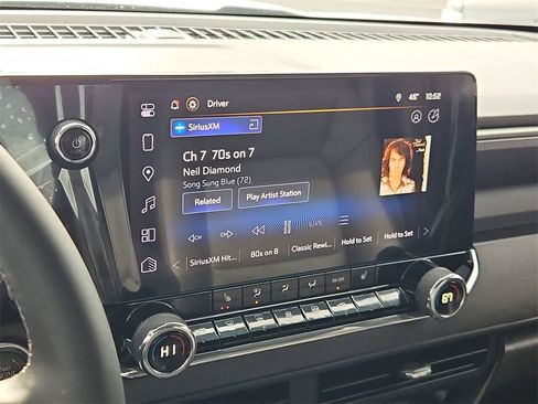 Used 2025 Chevrolet Colorado Trail Boss w/ Off-Road Front Bumper Package image 17