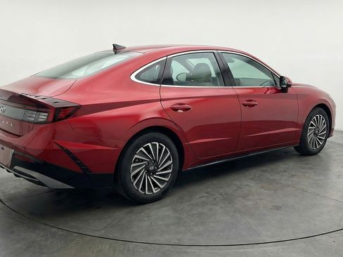 Used 2025 Hyundai Sonata SEL FWD image 9