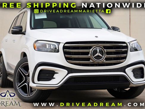 Used 2024 Mercedes-Benz GLS 450 4MATIC image 2