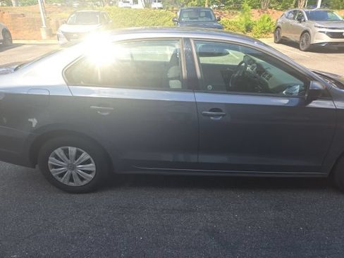 Used 2013 Volkswagen Jetta S FWD image 6