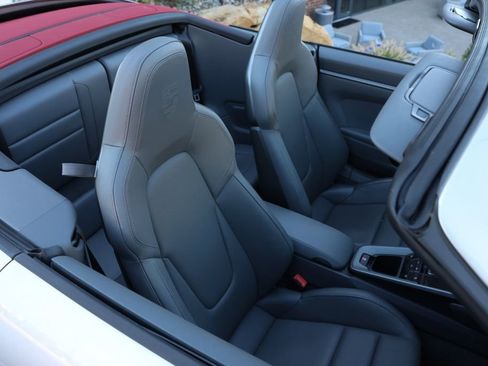 Used 2023 Porsche 911 Carrera w/ Sport Chrono Package image 18