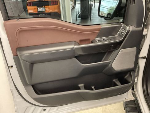 Used 2021 Ford F150 Lariat w/ Equipment Group 502A High AWD/4WD image 9