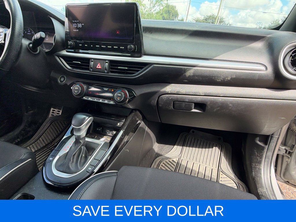 Used 2023 Kia Forte GT-Line w/ GT-Line Premium Package FWD image 16