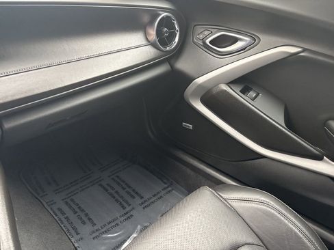 Used 2019 Chevrolet Camaro LT w/ 1LE Track Performance Package RWD image 26