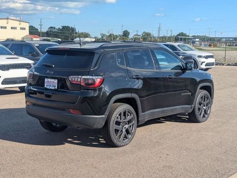 New 2025 Jeep Compass Limited w/ Sun & Sound Group AWD/4WD image 3