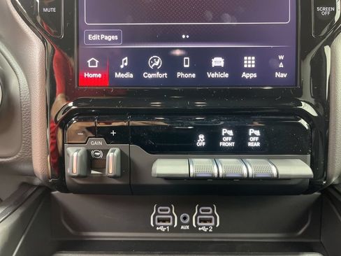 New 2026 RAM 1500 4x4 Crew Cab image 16