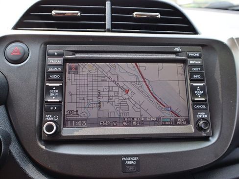 Used 2013 Honda Fit Sport image 22