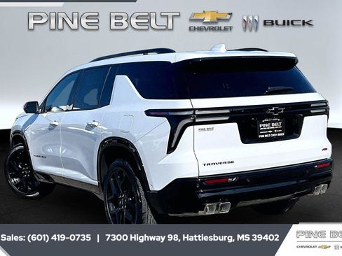 New 2026 Chevrolet Traverse RS FWD image 2