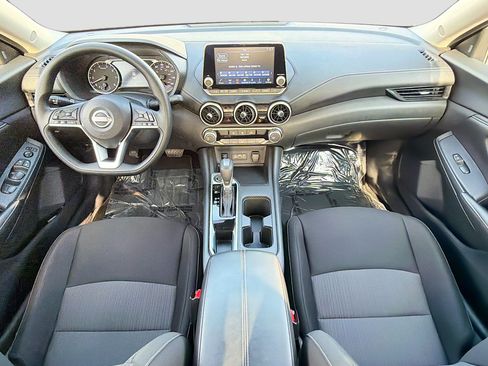 Used 2025 Nissan Sentra SV FWD image 15