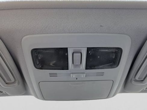 Used 2015 Subaru Forester 2.5i Premium AWD/4WD image 22