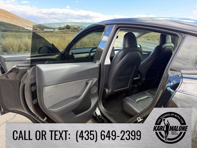 Used 2023 Tesla Model Y Performance AWD/4WD image 23