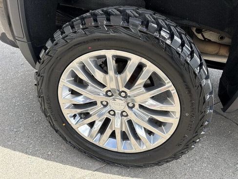 Used 2019 GMC Sierra 1500 Denali w/ Denali Ultimate Package AWD/4WD image 15