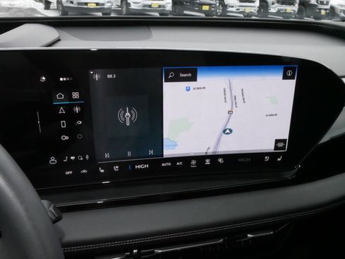 Used 2025 Audi Q6 e-tron Premium Plus w/ Premium Plus image 22