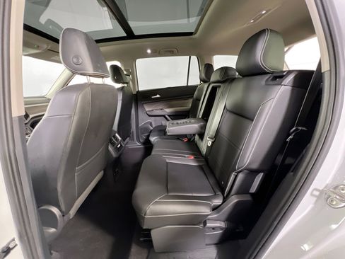 Used 2023 Volkswagen Atlas SE image 24